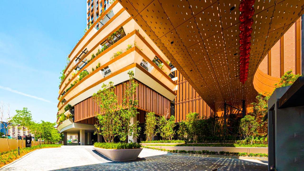 Lucentia Residences By Moonlight Stay!